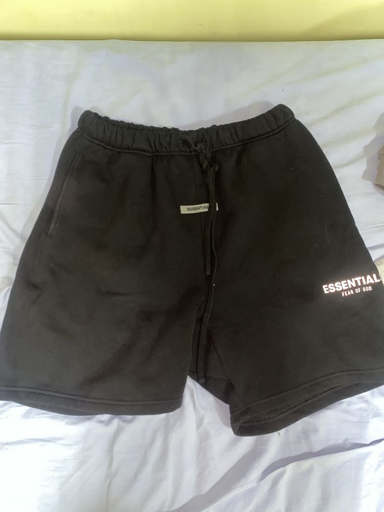 essentials shorts black