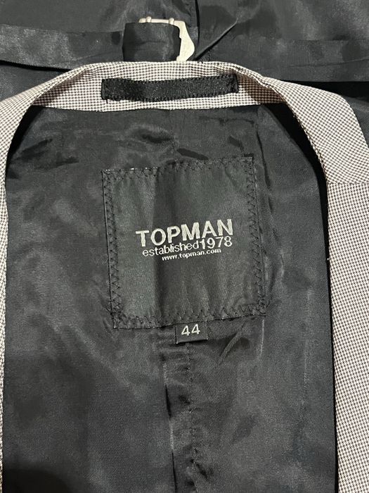 Vesta barbati costum