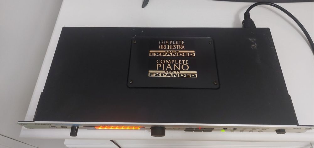 Sintetizator Roland XV5050