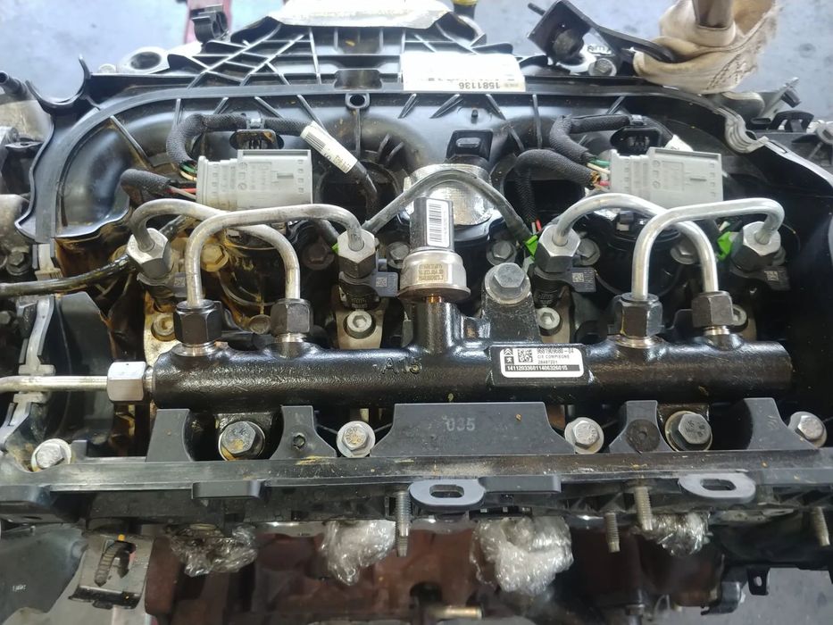 rampa injectoare 2.0 tdci  ford kuga 2 c-max focus 3 9681909680-04 9681909680