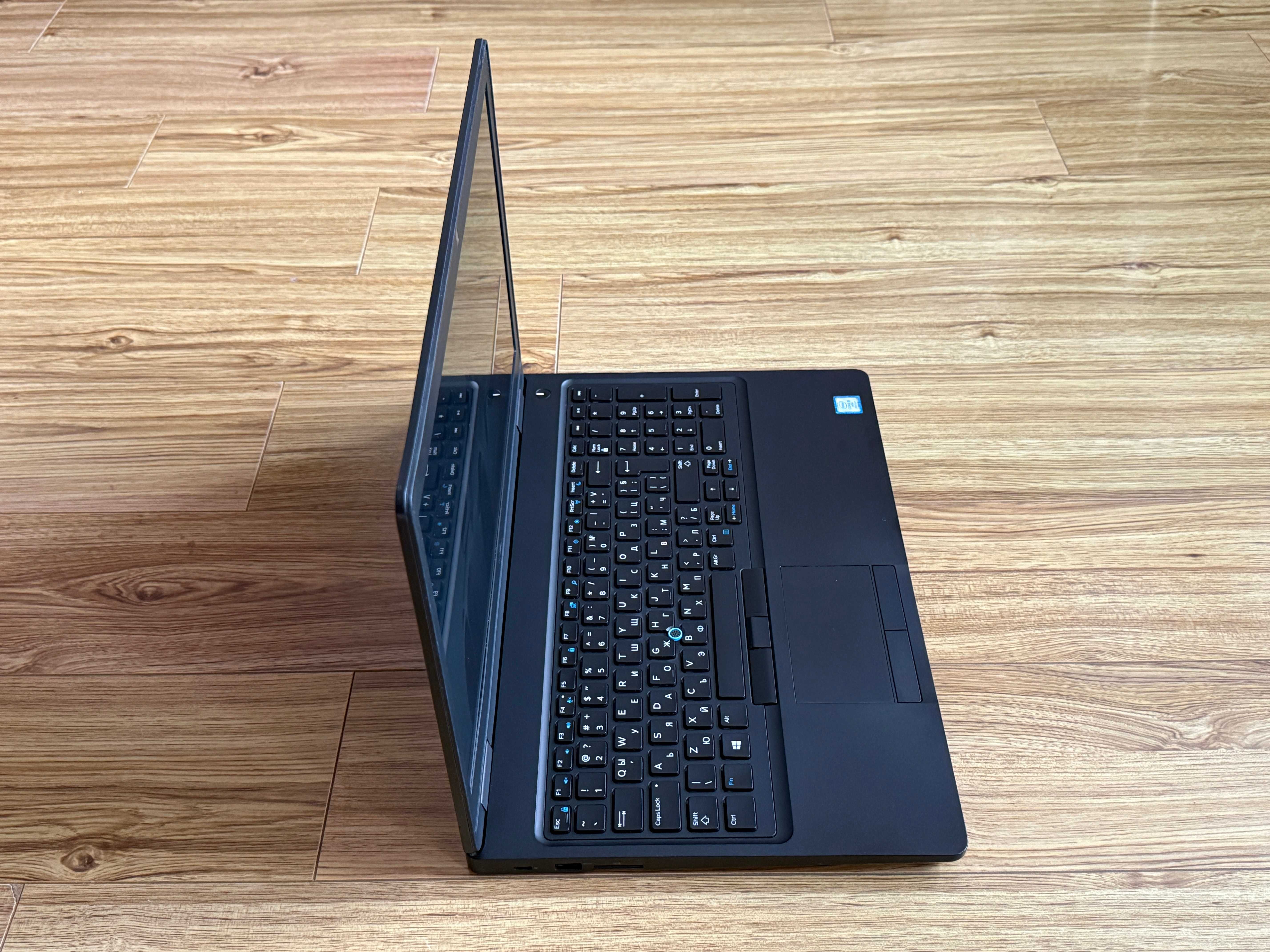 15.6 Dell Latitude 5590`Core i5-8350U/16GB RAM/512GB SSD/FHD IPS/Бат 8