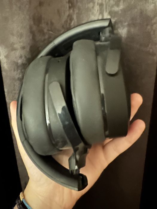 caști pe cap skullcandy