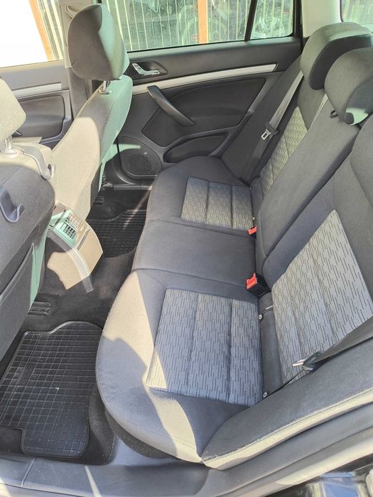 Продавам Skoda Octavia 2.0tdi