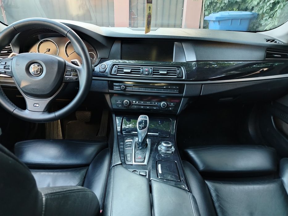 Vând bmw seria 5