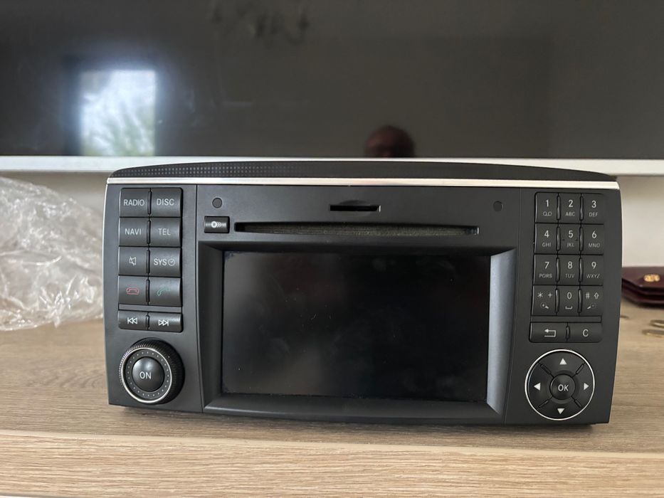 Мултимедия  за мерцедес р-класа