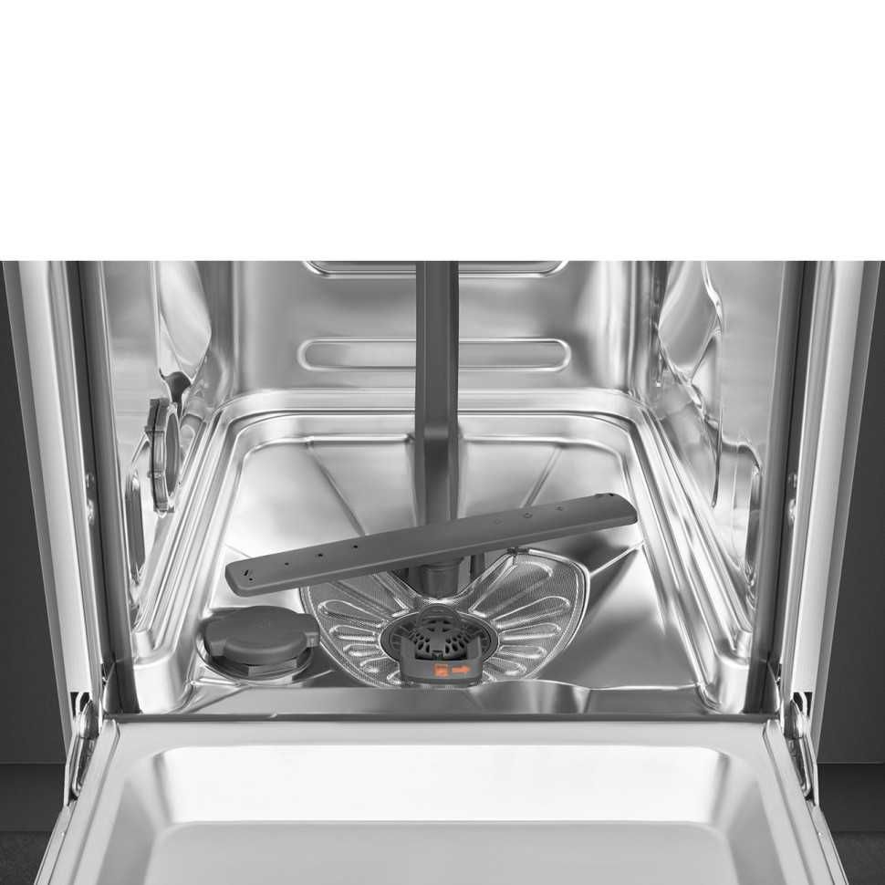 Продам новую встраиваемую посудомоечную машину SMEG ST4523IN