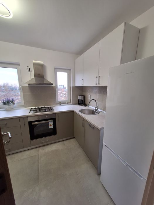 De închiriat apartament cu 2 camere + loc parcare, sector 4