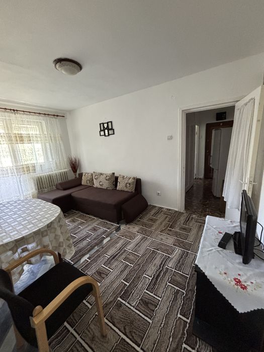 Apartament 2 camere Sucevei, Carrefour