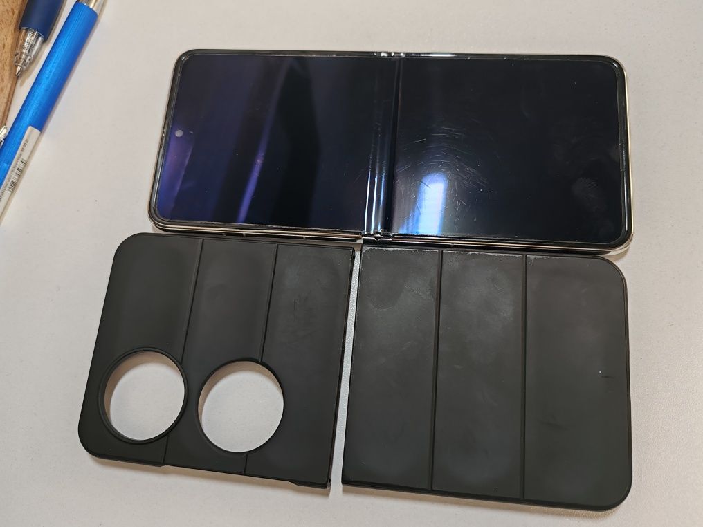 Huawei P50 Pocket 256 GB White cod unic 599 bonus husă
