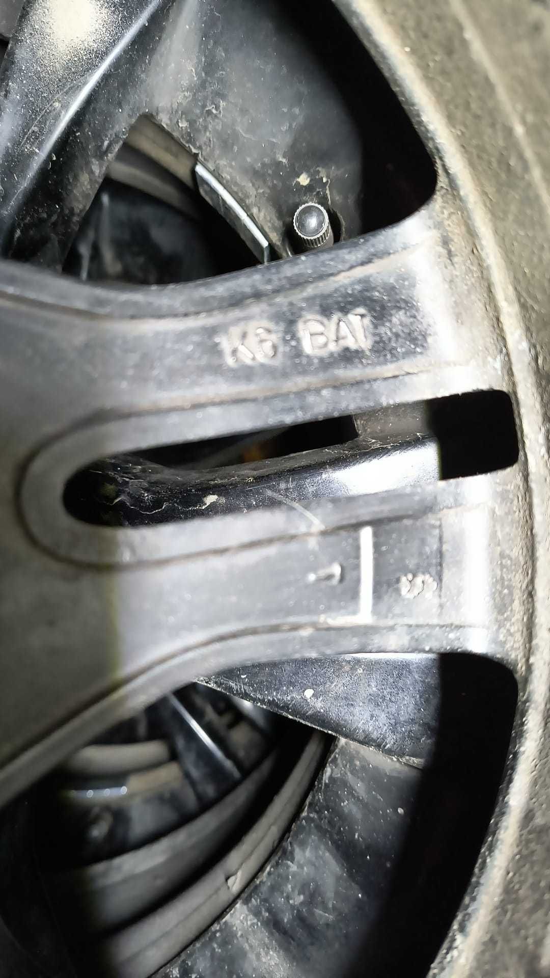 Vând 4 roți BMW stare impecabilă