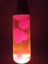 Vând lampa lava rosie