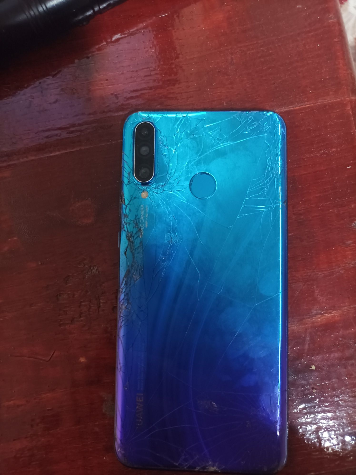 Vând Huawei p30 lite