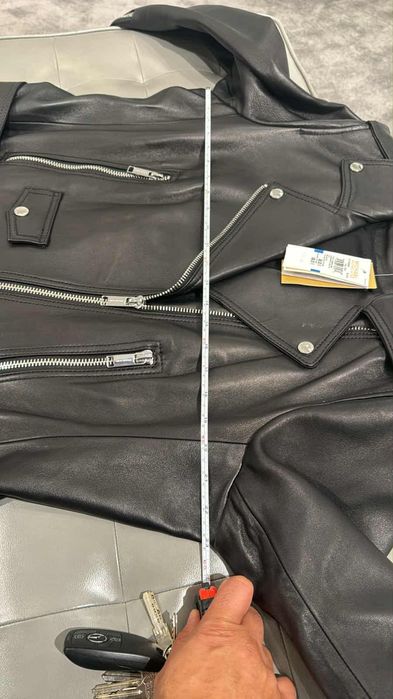 Vând jachetă de piele Michael Kors