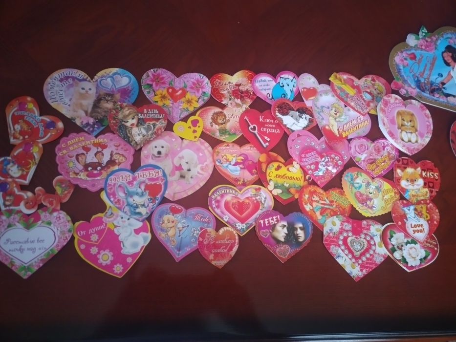 Открытки разные, новые.