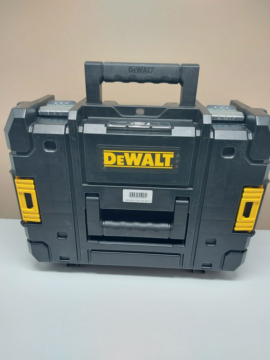 Нов безчетков комплект DEWALT DCK2063D2T