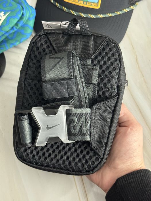 Мъжки тениски(L) и аксесоари