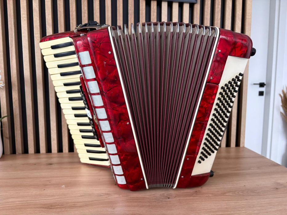 Acordeon Parrot/Scandalli cu 96 de basi