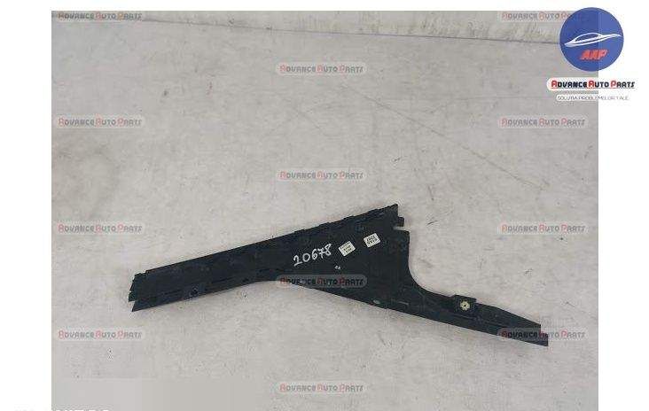 Exterior Орнамент/Декорация на Стълб на Врата Дясна Задна оригинален Л