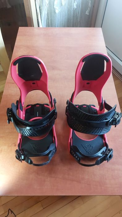 Legaturi Splitboard & snowboard Union Charger Coral S & Black L