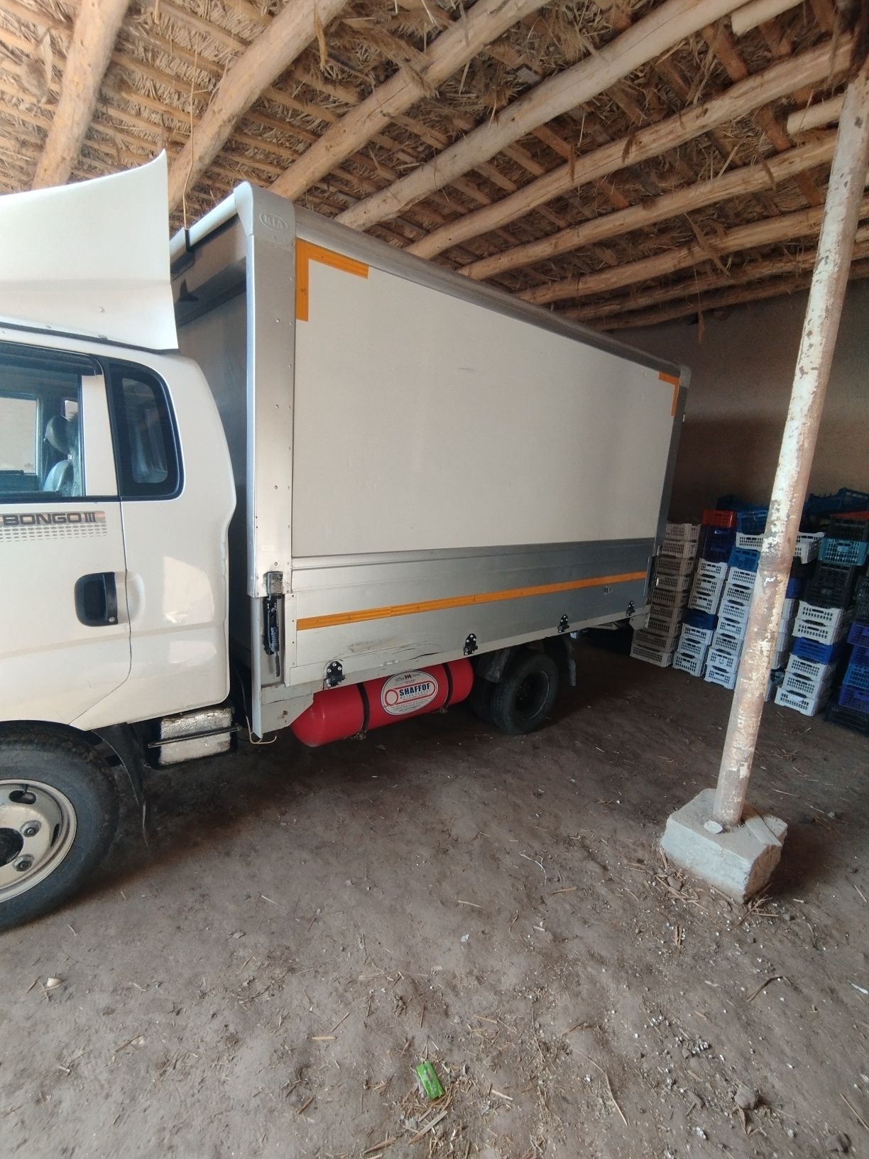 Kia bondo sotlad yil2013