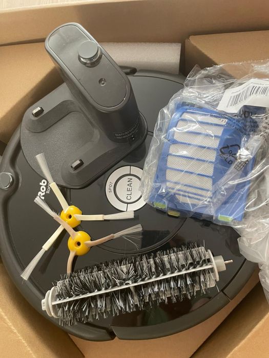 Aspirator robot iRobot Roomba 606