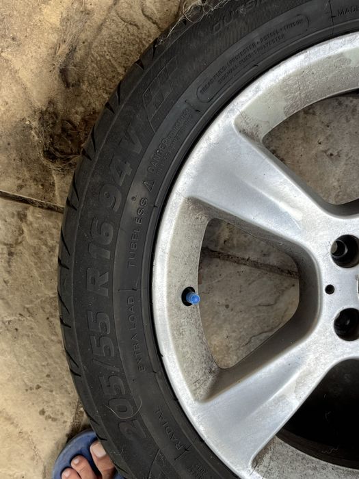 Cauciucuri  Hankok si Strial