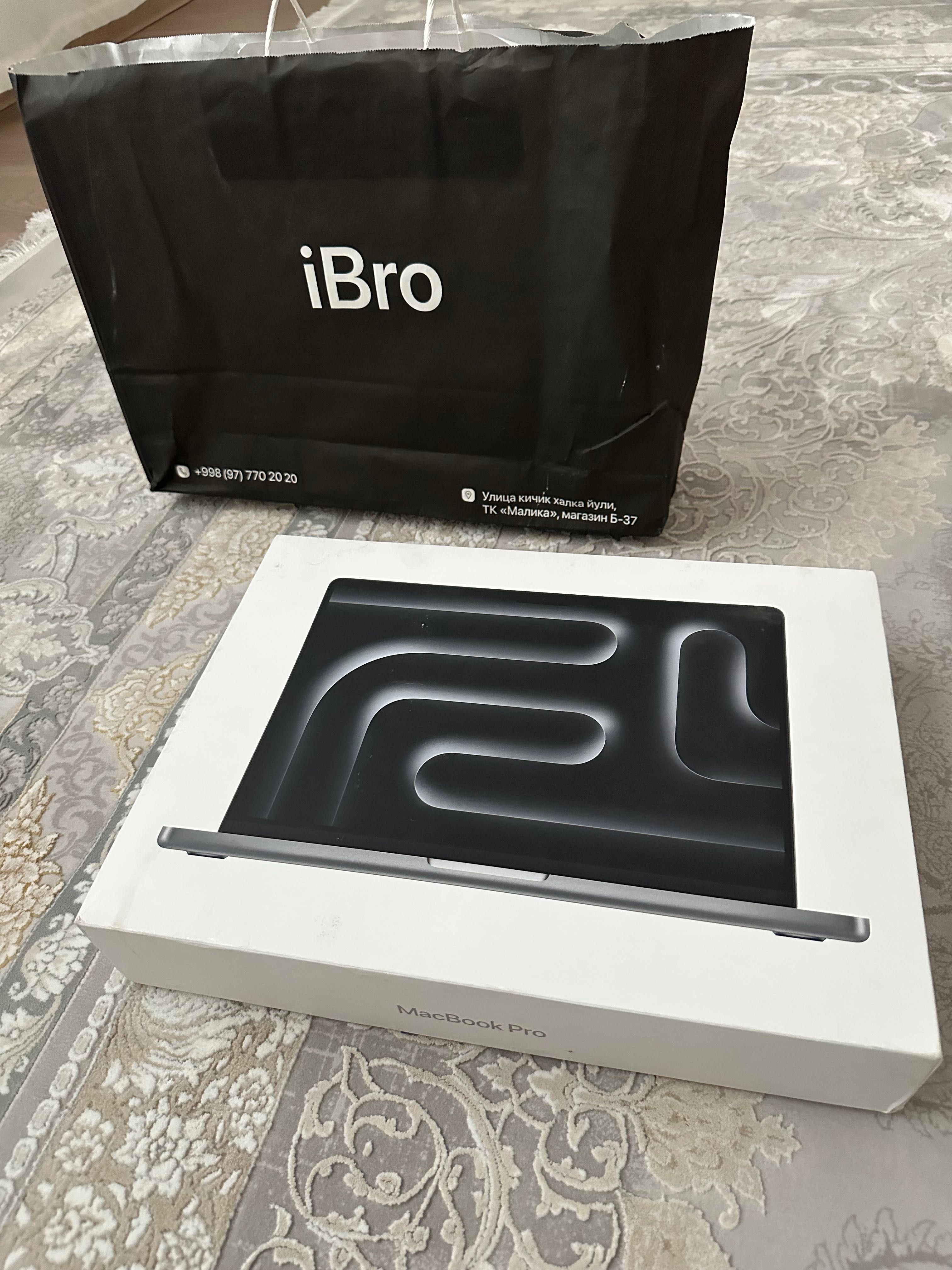 MacBook Pro 14 inch M3