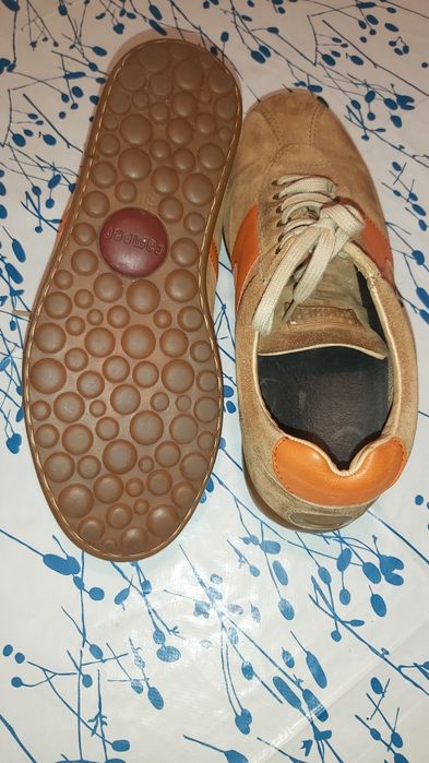 Pantofi tip adidași din piele