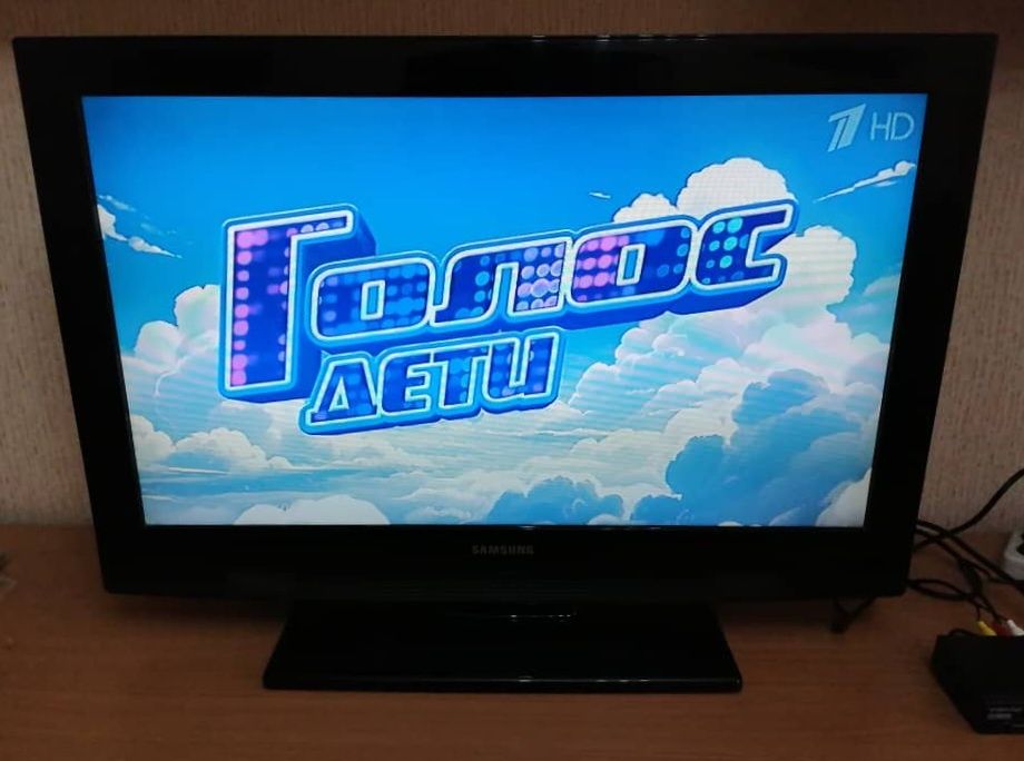 Телевизор Samsung (32 дюйма, Full HD)
