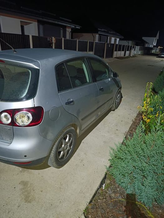 Vând golf 5 plus dsg