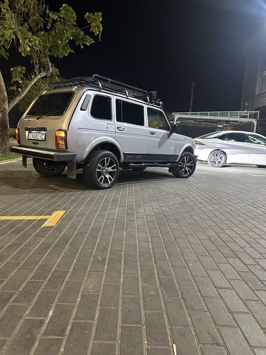 Niva 2131 Tayyor ideal moshina umumam ishi yo’q