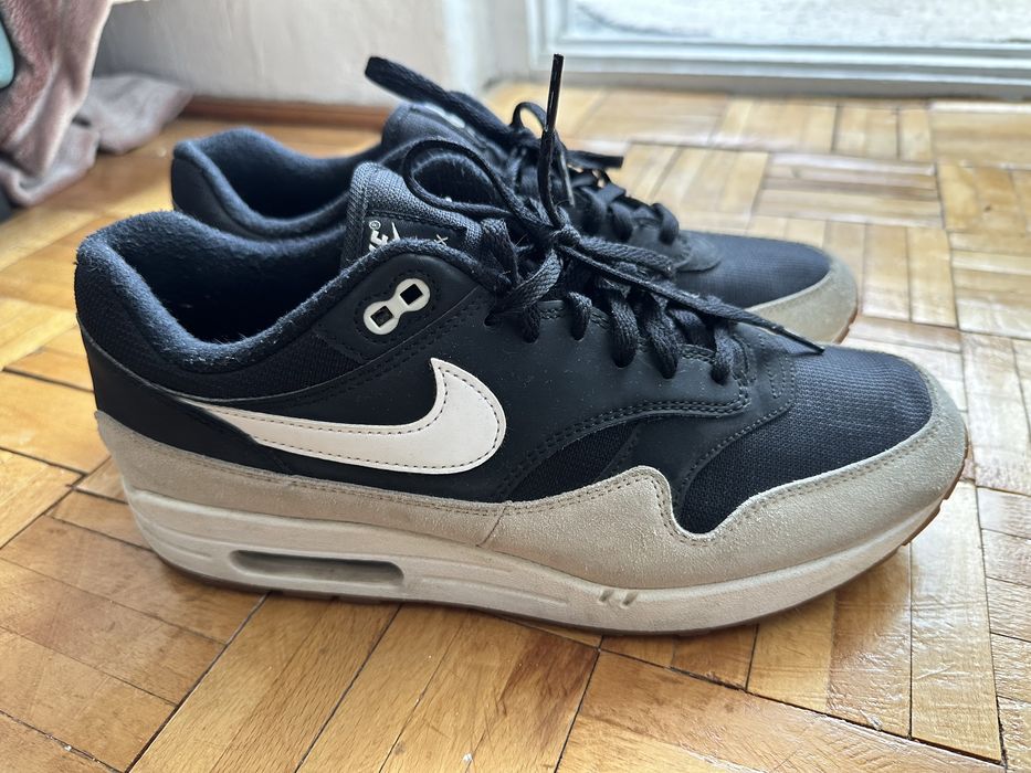 Vand Nike Air Max 1