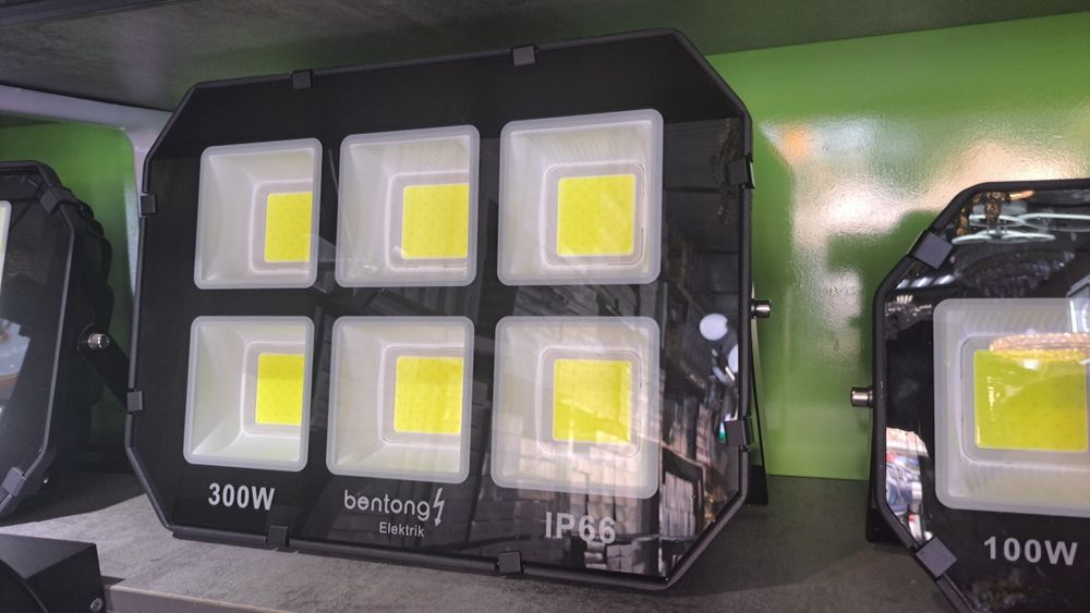 Projektor 300w optom