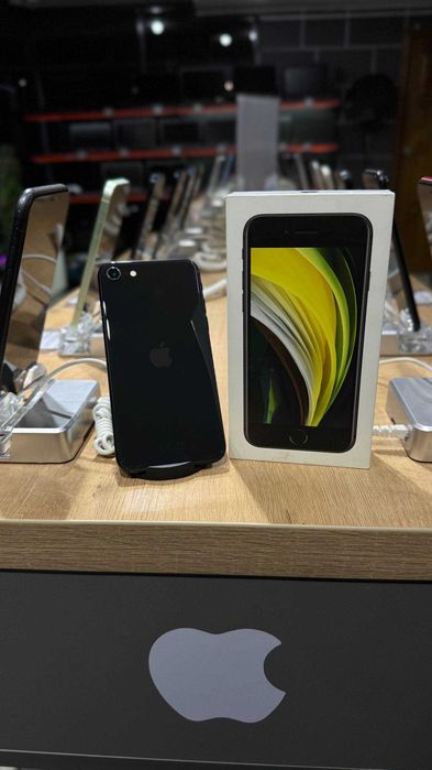 Телефон iPhone SE 64/Айфон SE 64