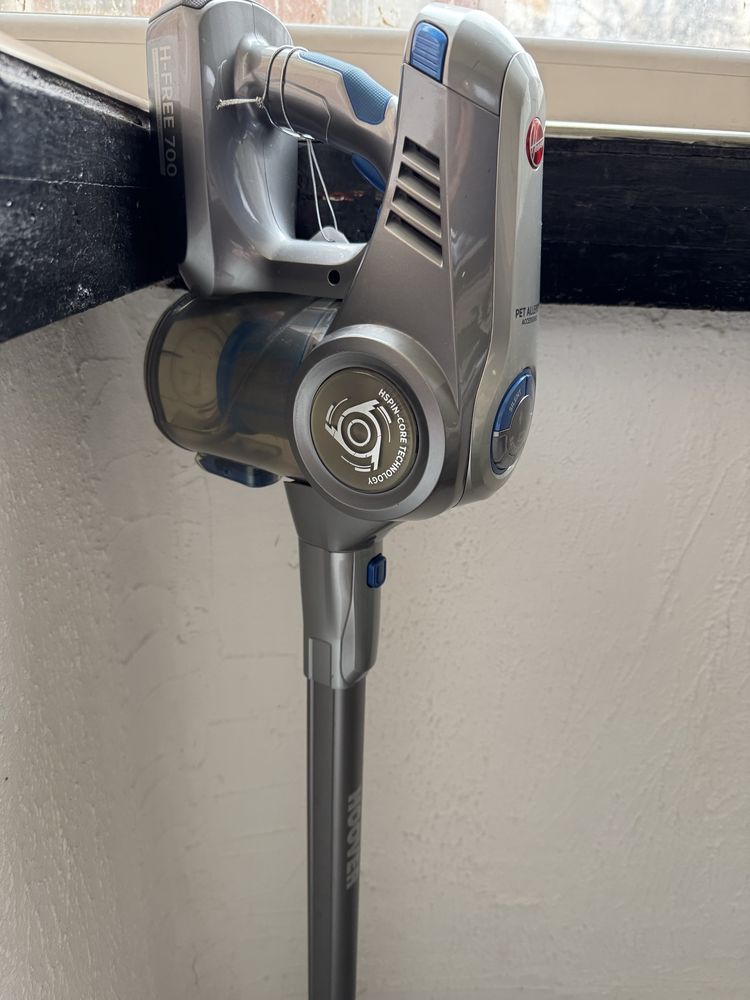 Вертикална Безжична Прахосмукачка - Hoover H-Free 700 3в1 HF722G, 22V!