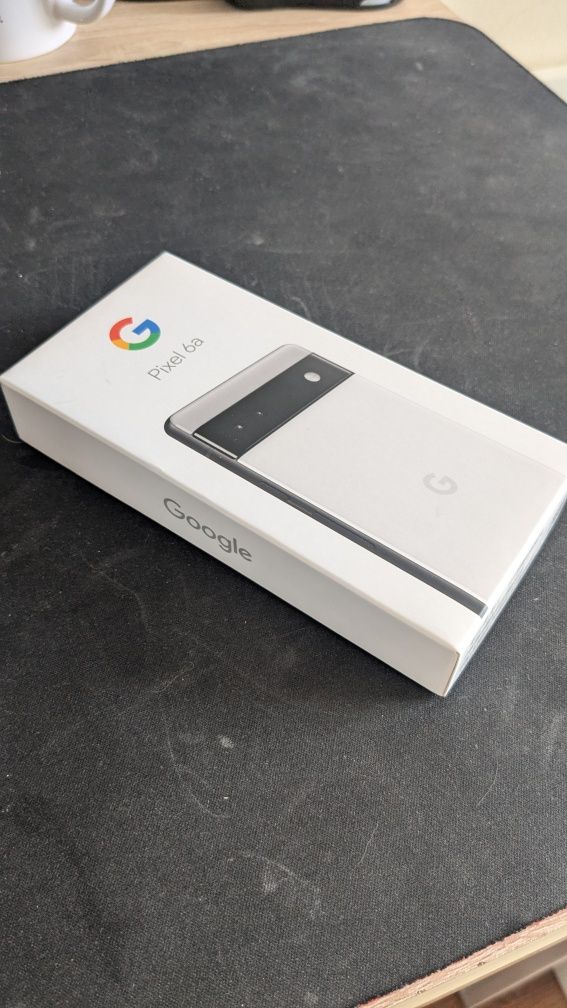 Pixel 6a разбитый