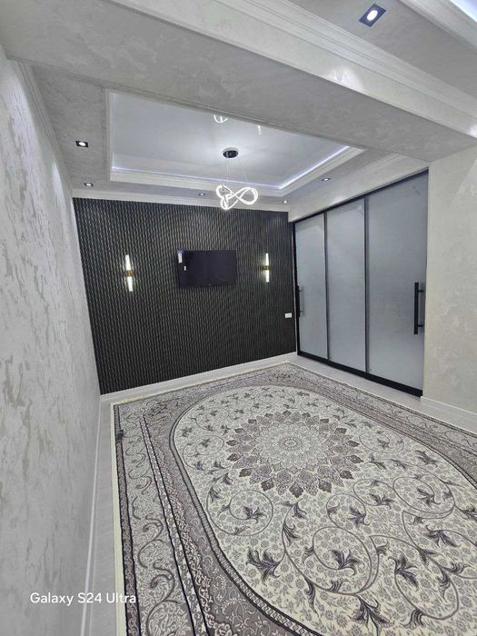 Продаётся 2х передел в 3х комн квартира на 5 этаже Ор-р  Крытый рынок