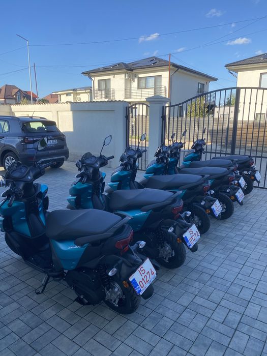 Scutere Noi 0 Km Yamaha 125 cmc de Inchiriat .Iasi.Wolt, Glovo
