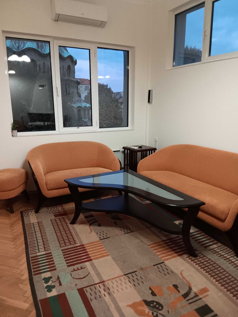 Дава се под наем Двустаен апартамент в София, Оборище - 82 кв.м за 650 € - Снимка #3