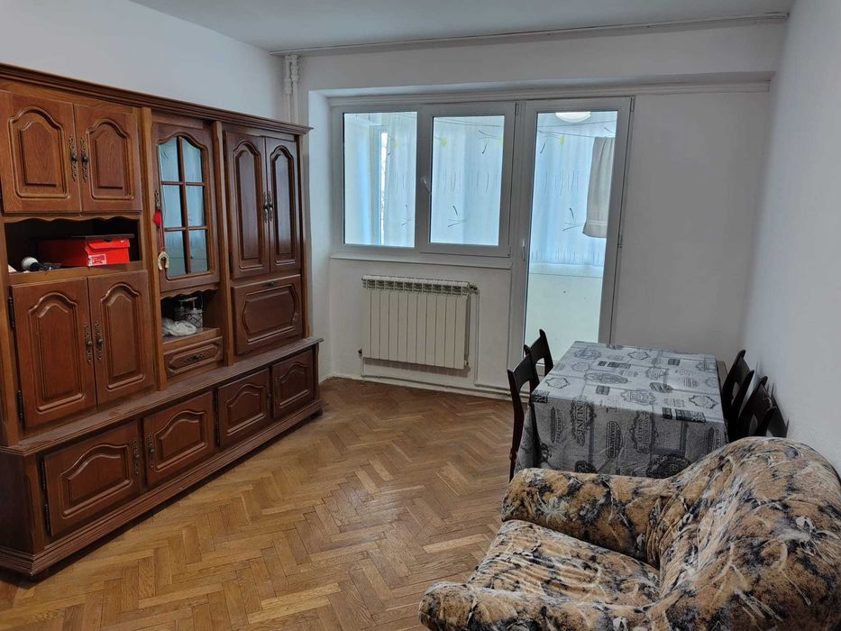 Ofer spre inchiriere ap.2 cam. decomandat  Mazepa