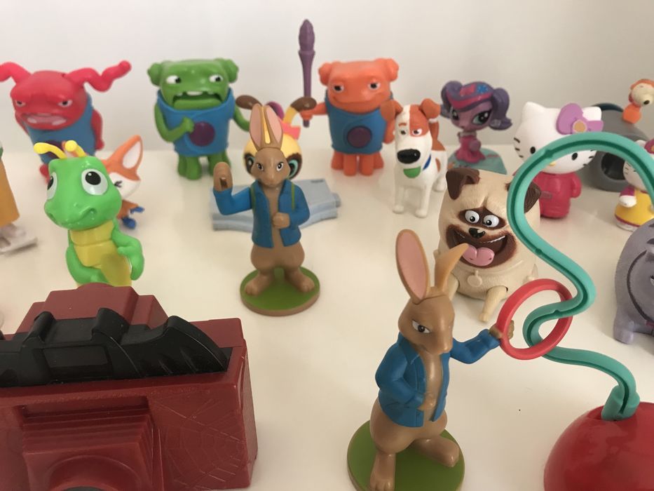 Lot jucarii mari Kinder & McDonalds