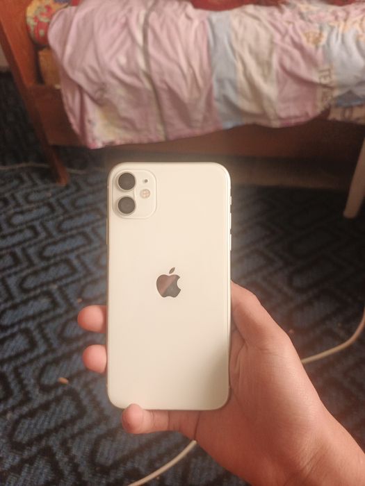 iphone 11 sotiladi