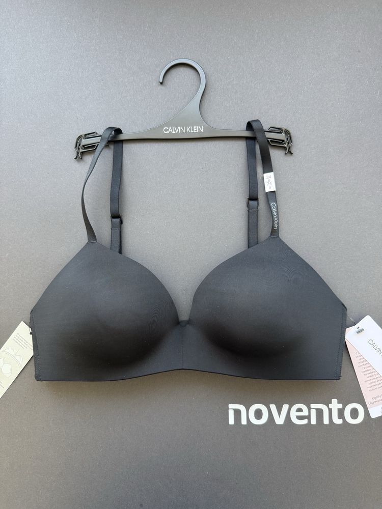 Черен сутиен Calvin Klein /75B/