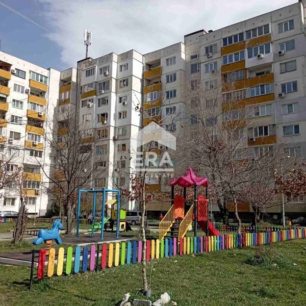 Продава се Тристаен апартамент в София, Модерно предградие - 88 кв.м за 2103 €/кв.м - Снимка #9