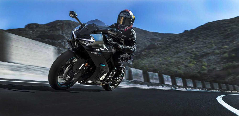CFMOTO 675SR-R Новый спортбайк
