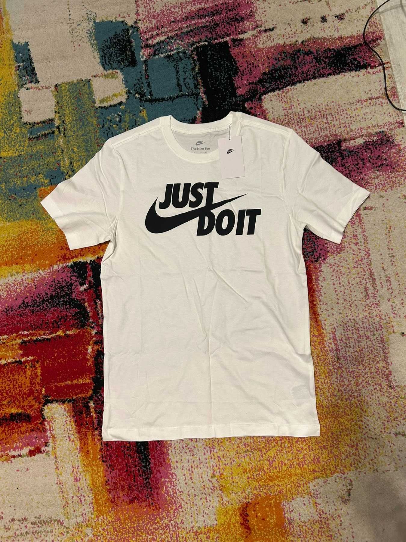 Оригинални мъжки тениски Nike 2бр размр S ЧИСТО НОВИ!!