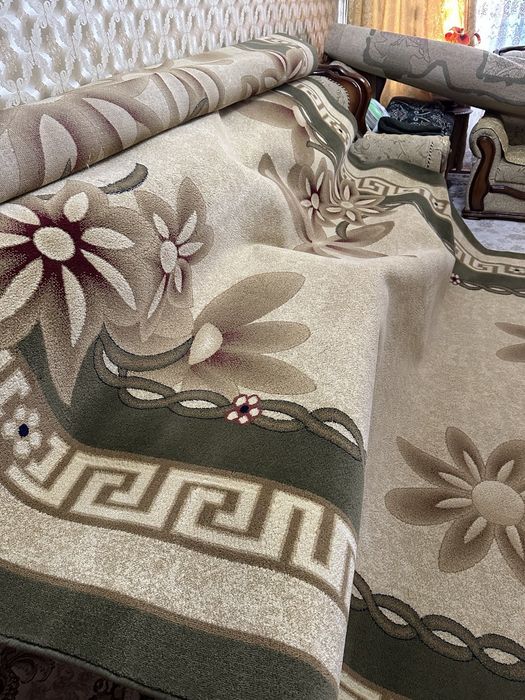 Гилам сотилади холати зўр