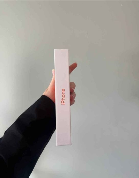 iPhone 17 Pro Max orange