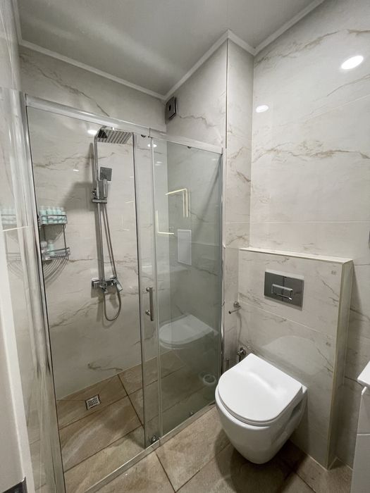 Дава се под наем Тристаен апартамент в Бургас, Изгрев - 103 кв.м за 816 € - Снимка #11