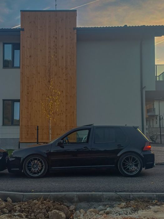 Голф 4 1.9тди R32 пакет